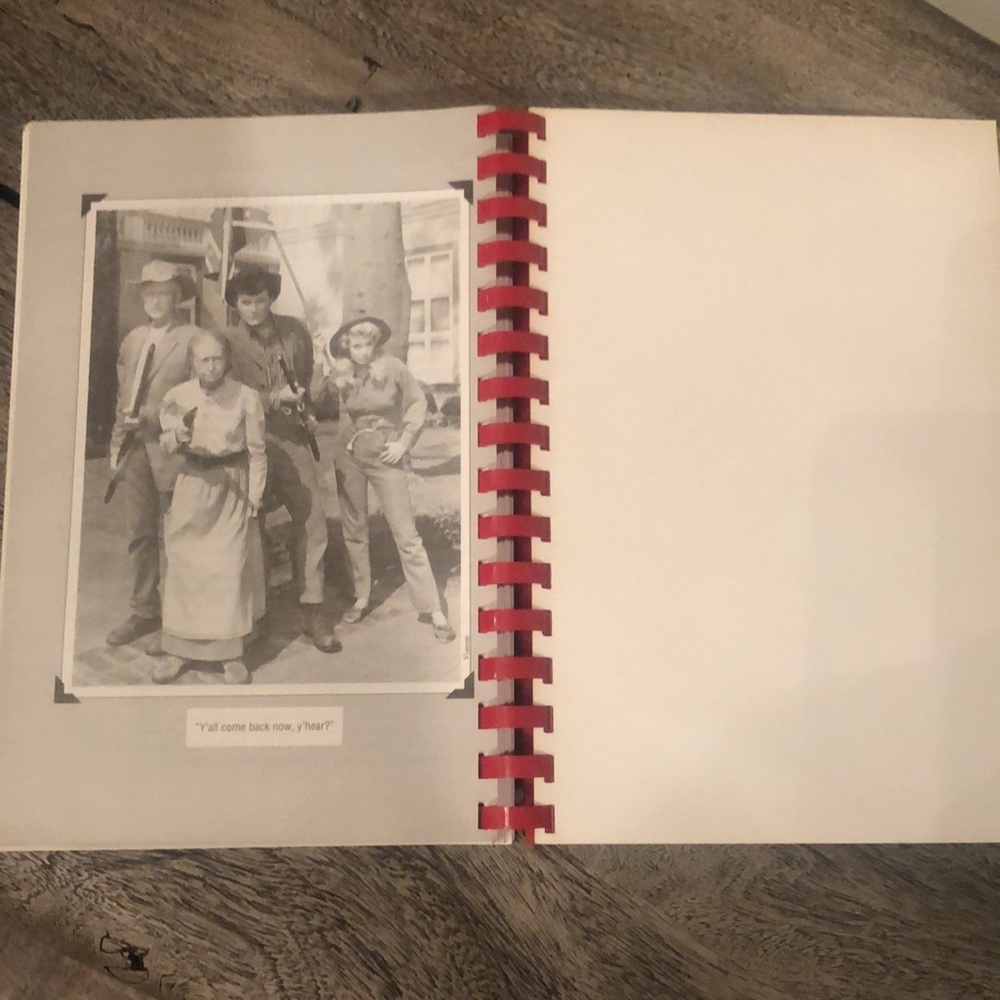 Rare!🦄Granny’s Beverly Hillbillies Spiral Bound Cookbook! - Picture 5 of 11